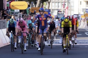 Van Uden pobednik četvrte etape trke Điro d'Italija